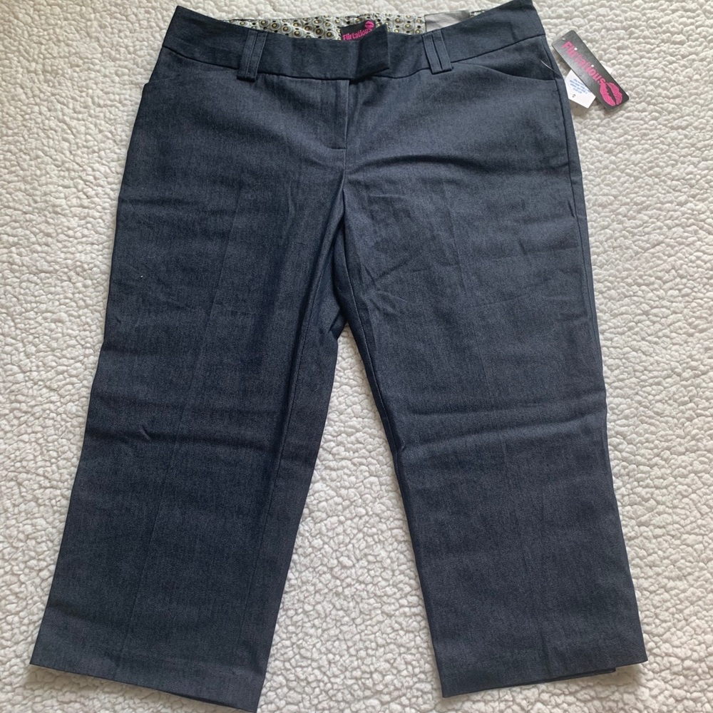 Flirtatious capri pants size 9